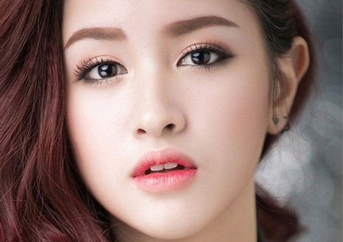 Mắt hai mí hay mắt một mí thì vận mệnh mới tốt?