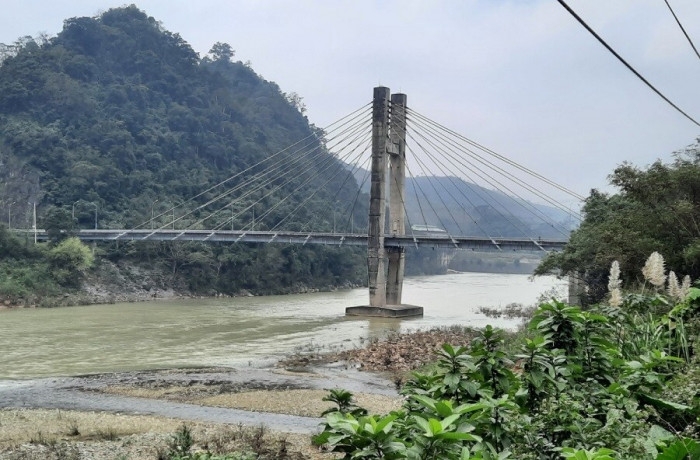 Cận cảnh cây cầu vòm 2 chiều độc đáo còn lại trên “đất lửa” Quảng Trị Cận cảnh cây cầu vòm 2 chiều độc đáo còn lại trên “đất lửa” Quảng Trị
