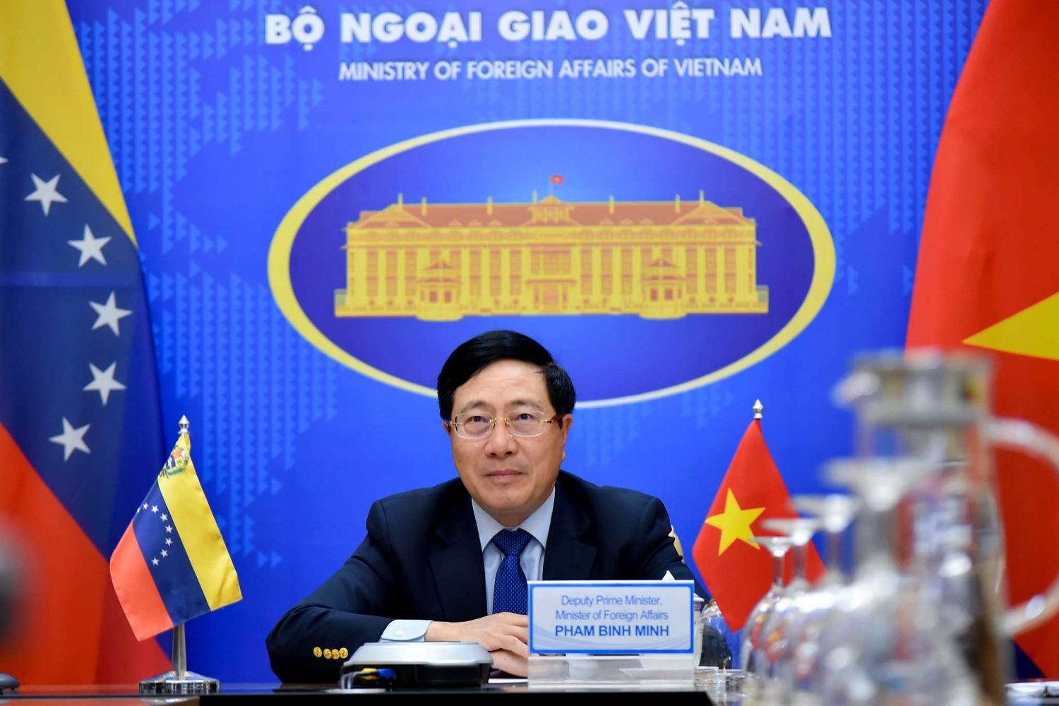 Hội đàm trực tuyến Việt Nam - Venezuela