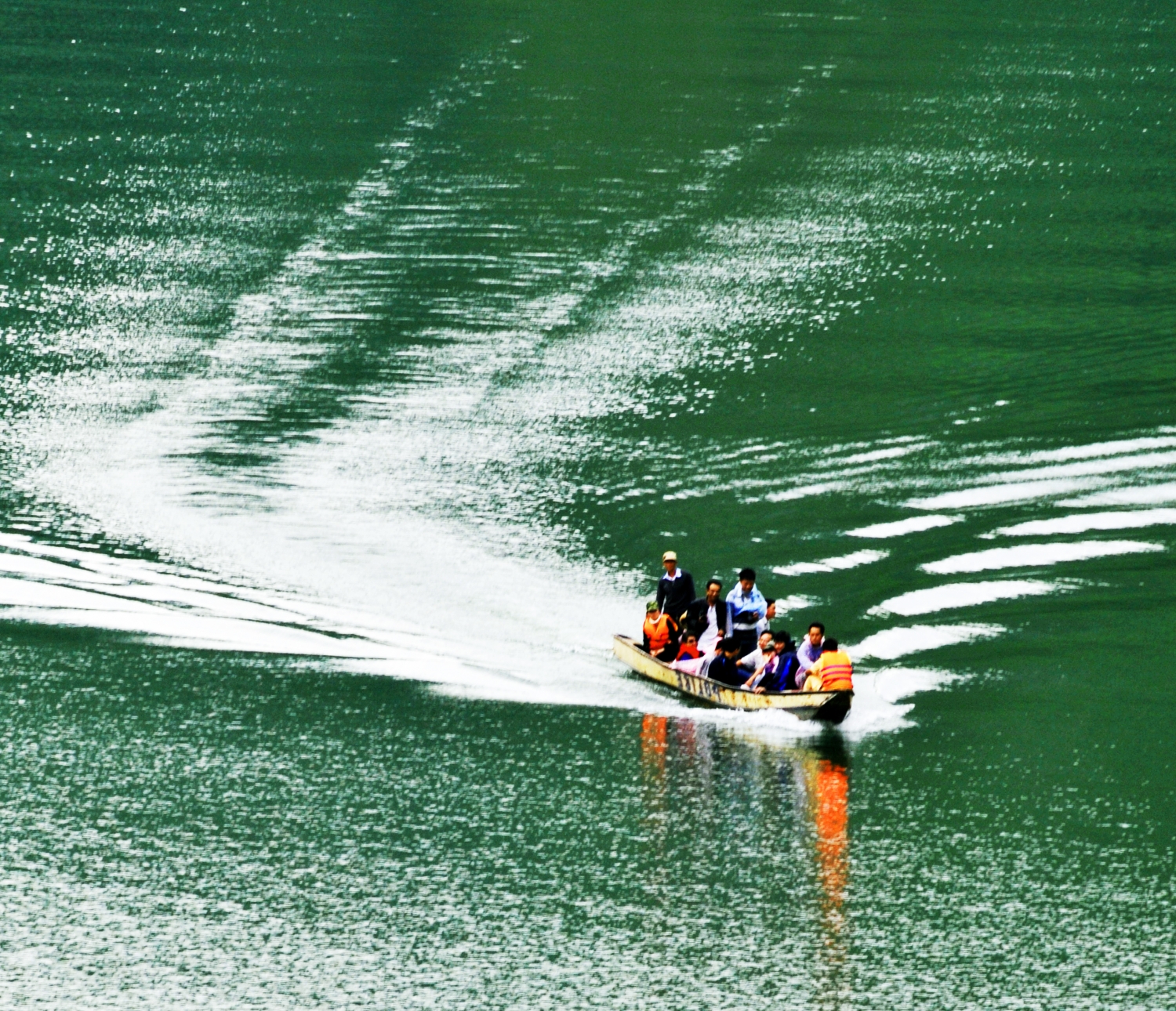 Ngược dòng Đà Giang