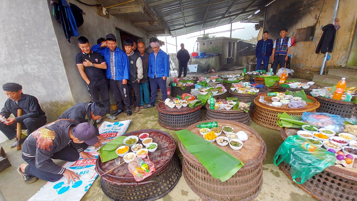 Độc đáo Tết tháng 2 của người Hà Nhì ở Trịnh Tường Độc đáo Tết tháng 2 của người Hà Nhì ở Trịnh Tường