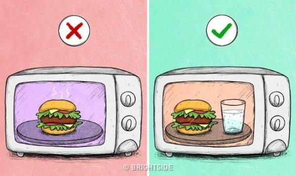Mẹo hâm nóng đồ ăn trong lò vi sóng đơn giản và hiệu quả nhất