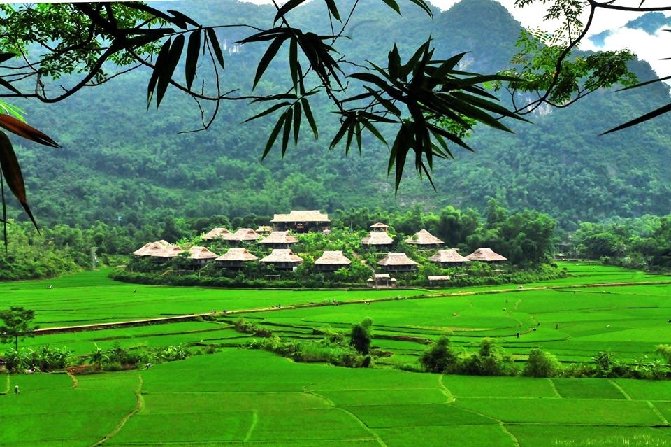 Bản Pom Coọng - Nơi trải nghiệm đầy thi vị