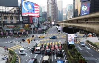 Malaysia miễn cách ly với du khách đã tiêm chủng đầy đủ từ 1/4