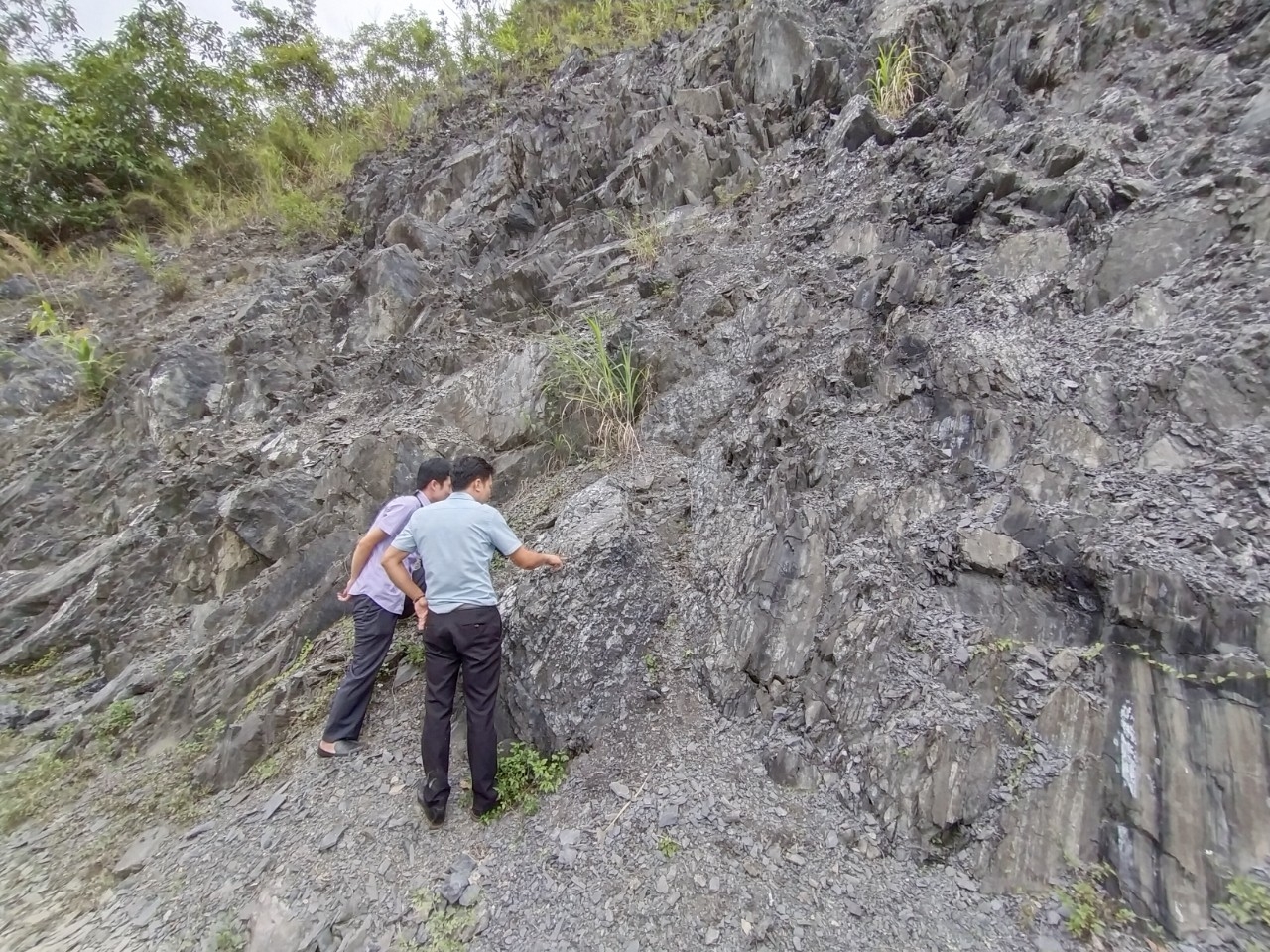 Di sản địa chất san hô cổ Lang Môn - Điểm dừng chân đầu tiên trong tuyến trải nghiệm phía Tây CVĐC non nước Cao Bằng Di sản địa chất san hô cổ Lang Môn - Điểm dừng chân đầu tiên trong tuyến trải nghiệm phía Tây CVĐC non nước Cao Bằng