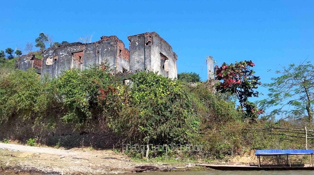 Khám phá Dinh thự Đèo Văn Long