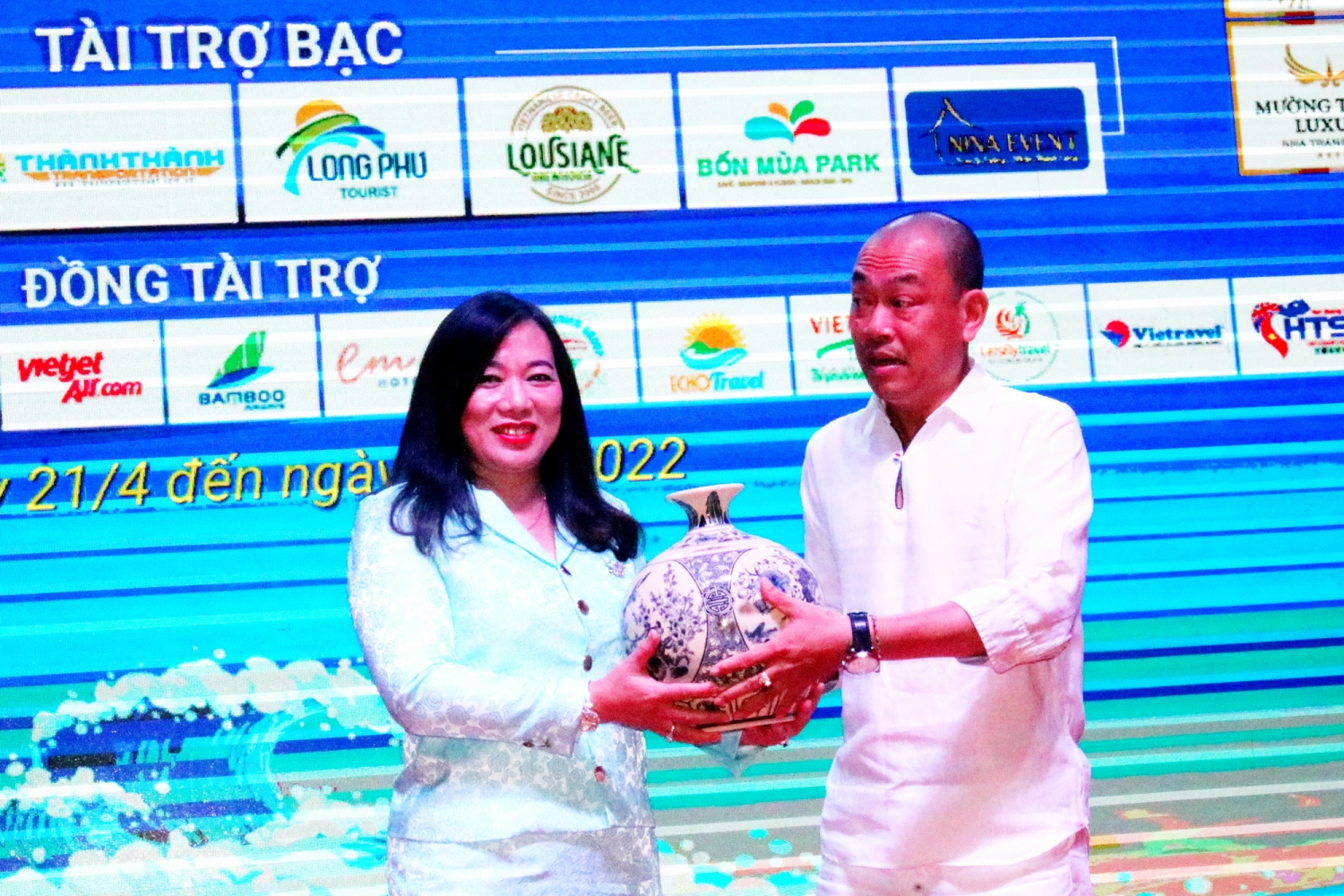 Du lịch Khánh Hòa gặp gỡ du lịch ba miền Du lịch Khánh Hòa gặp gỡ du lịch ba miền