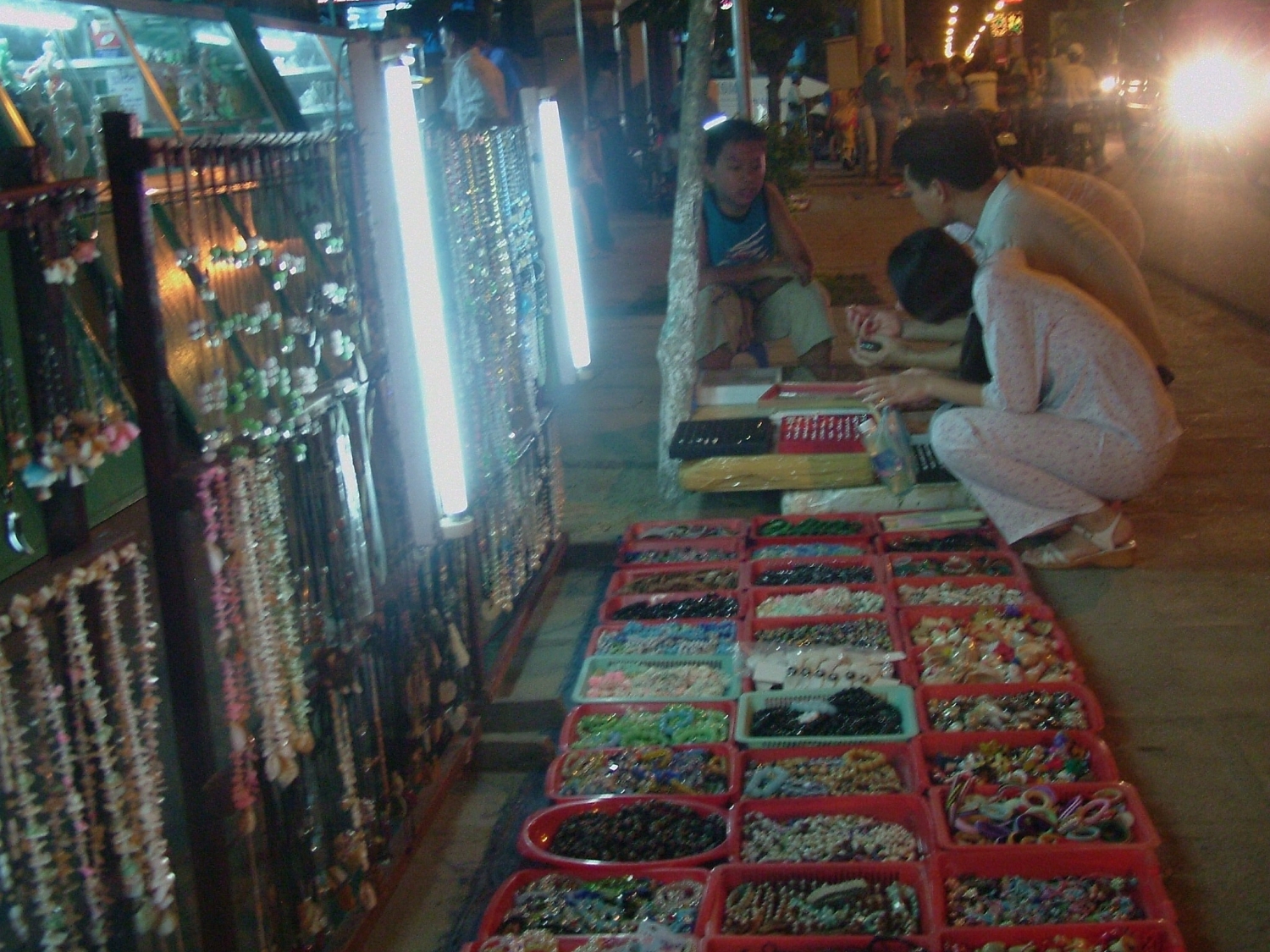 Trần Phú - Con đường không ngủ ở Nha Trang