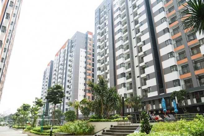 Hàng ngàn căn hộ treo sổ hồng tại TP HCM: Cần thống nhất quy trình đóng tiền sử dụng đất