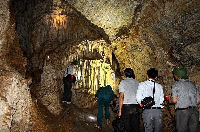 Khám phá 'Tây Bắc đệ nhất động' Pu Sam Cáp Lai Châu