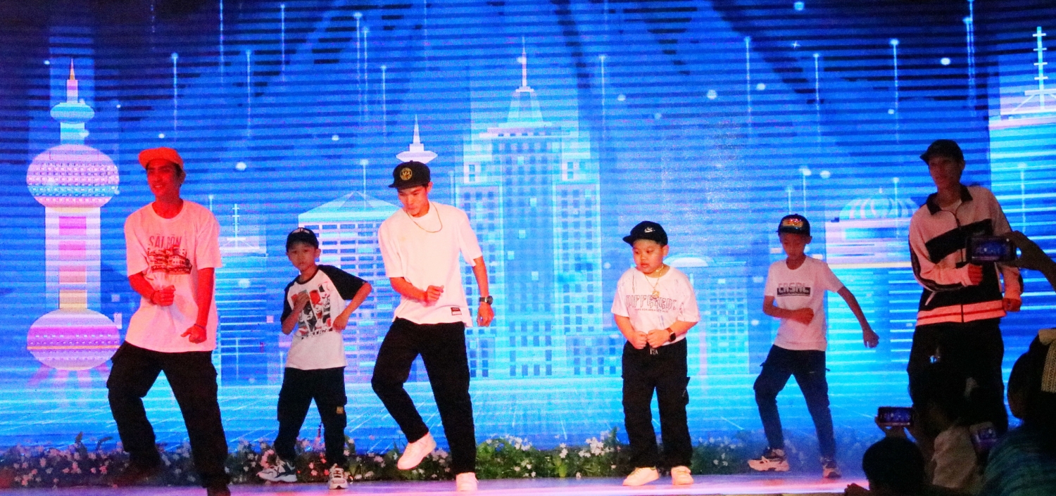 Đêm hội nghệ thuật Viet Up Star Đêm hội nghệ thuật Viet Up Star