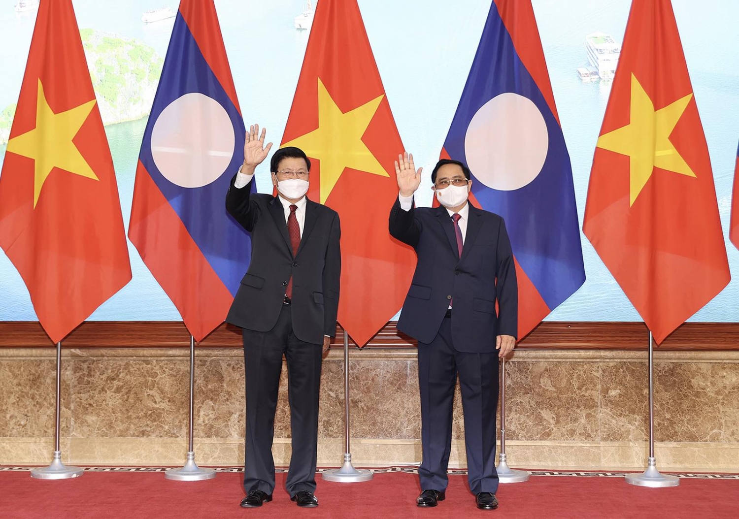 Thủ tướng Phạm Minh Chính hội kiến Tổng Bí thư, Chủ tịch nước CHDCND Lào