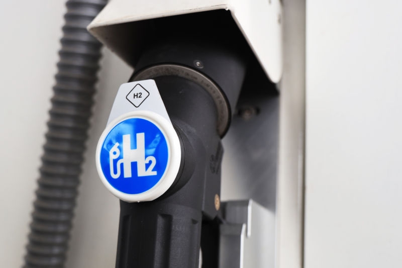 canada thu hut dau tu vao h2