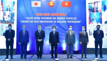 Nhìn lại chặng đường đã qua và hướng đến 50 năm quan hệ ASEAN - Nhật Bản