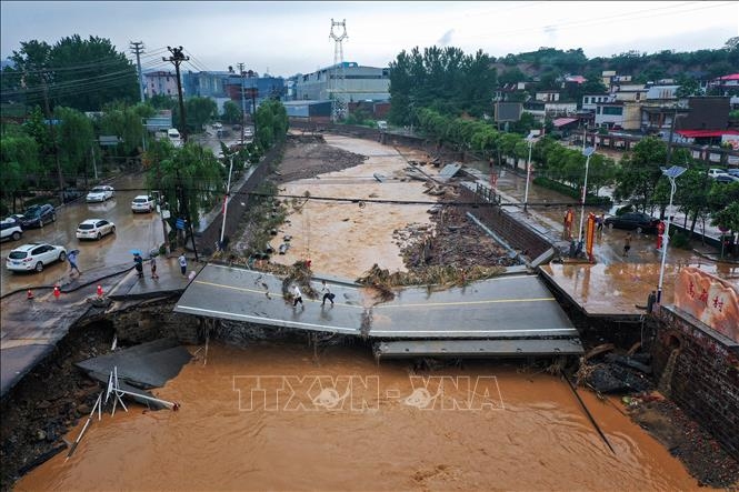 Điện thăm hỏi về tình hình mưa lũ tại Hà Nam, Trung Quốc