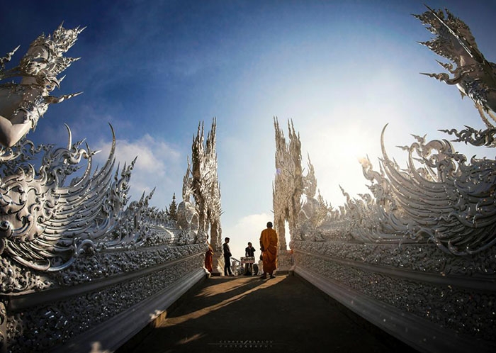 den thai lan dung bo lo chua bach long