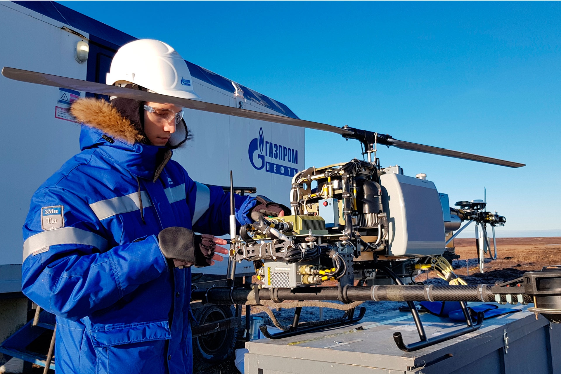 gazprom neft thu nghiem thanh cong uav tam xa phuc vu hoat dong tham do dia vat ly