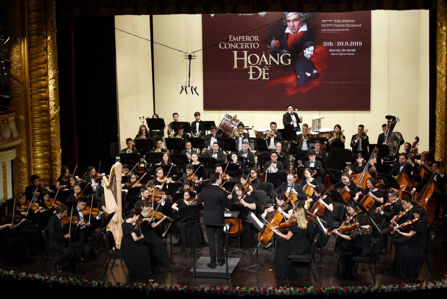 nhac truong ovilier ochanine va danh cam ivan martin thang hoa cung emperor concerto