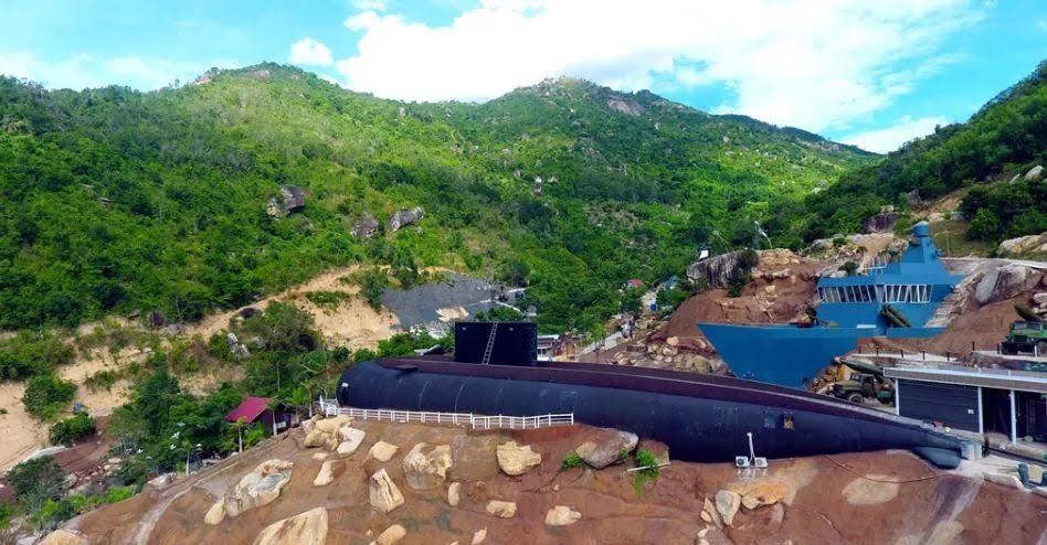 kham pha mo hinh tau ngam kilo o khanh hoa