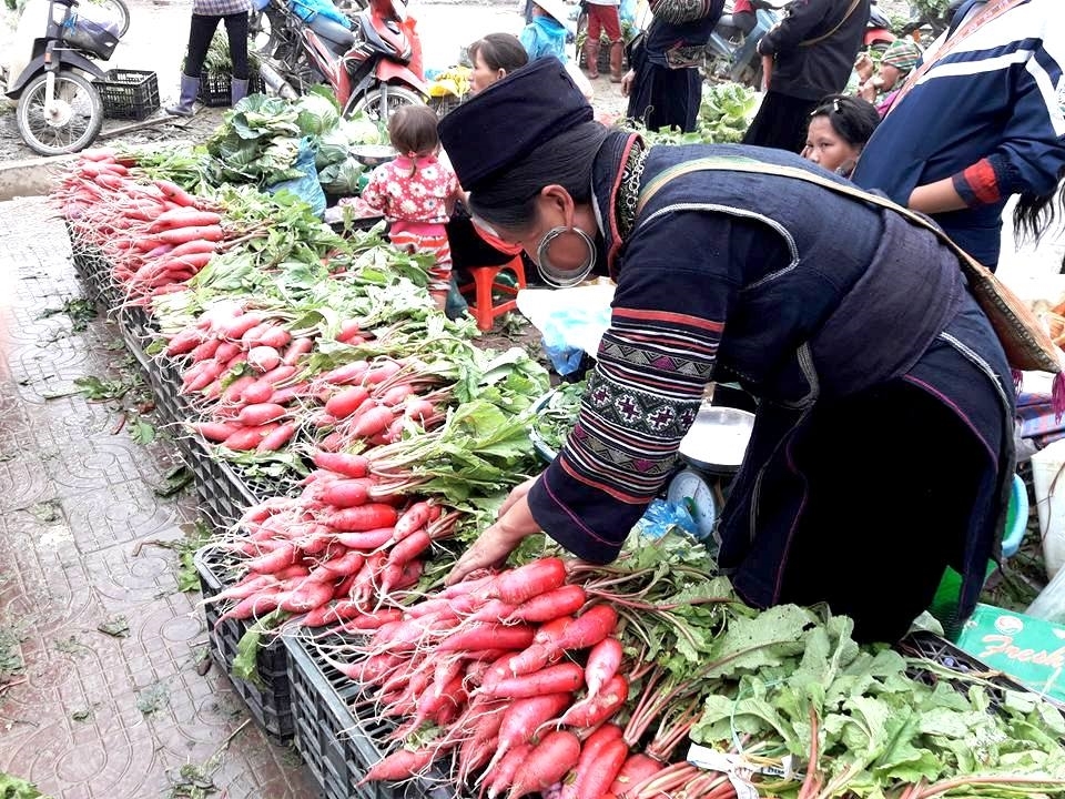 Trải nghiệm chợ phiên mùa thu Tây Bắc