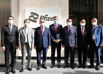 Chủ tịch nước Nguyễn Xuân Phúc thăm và làm việc tại Công ty Pfizer
