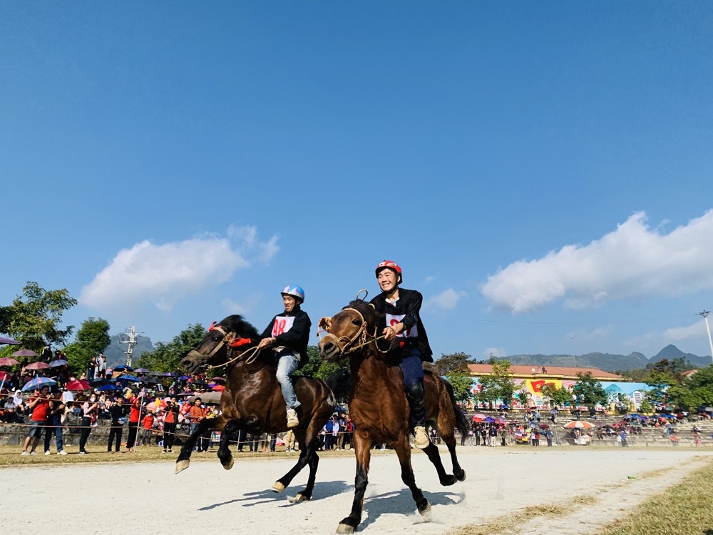 Lào Cai: Ðiểm sáng trên bản đồ du lịch Việt Nam Lào Cai: Ðiểm sáng trên bản đồ du lịch Việt Nam