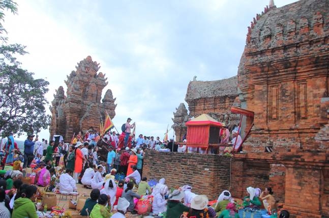 Ninh Thuận: Lễ hội Katê 2019 - Di sản văn hóa phi vật thể quốc gia ninh thuan le hoi kate 2019 di san van hoa phi vat the quoc gia