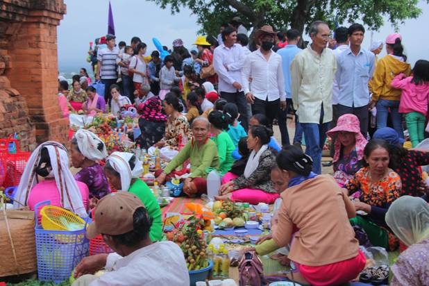 Ninh Thuận: Lễ hội Katê 2019 - Di sản văn hóa phi vật thể quốc gia ninh thuan le hoi kate 2019 di san van hoa phi vat the quoc gia
