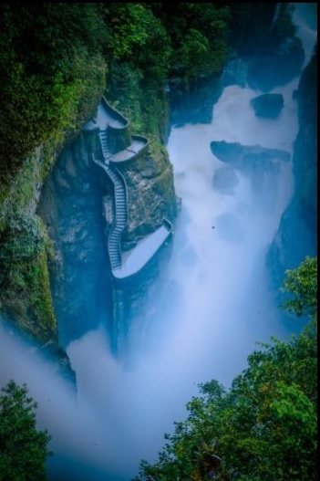 kham pha 20 cau thang ngoan muc nhat the gioi