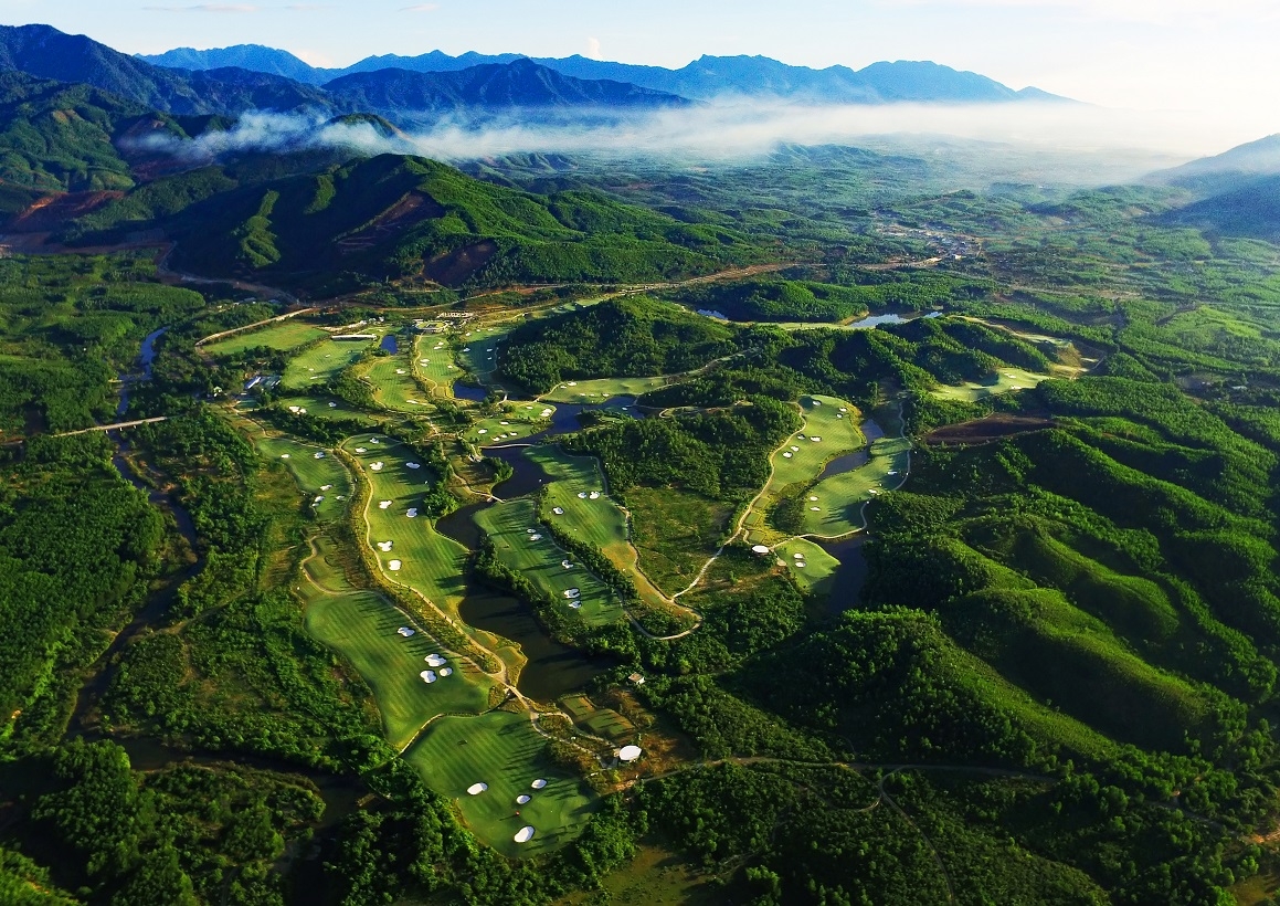 ba na hills golf club duoc vinh danh san golf tot nhat chau a ba nam lien tiep