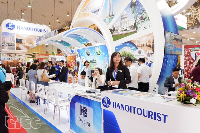 undefined 0013-gianghangvitm-hanoitourist-15737890898281145956600