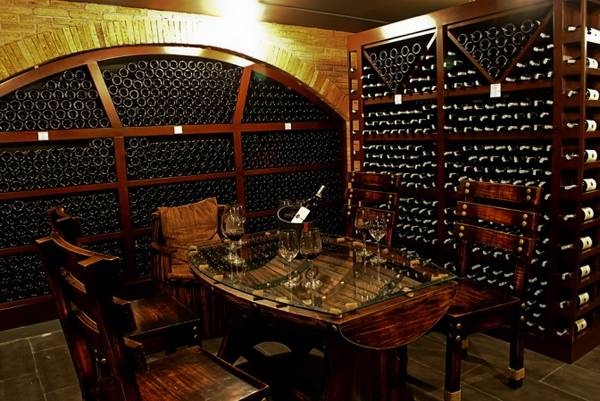 du lich mui ne dung quen ghe qua lau dai ruou vang rd