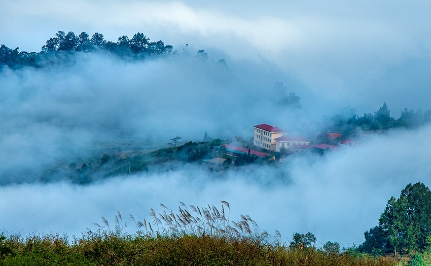Huyền ảo mùa mây Y Tý