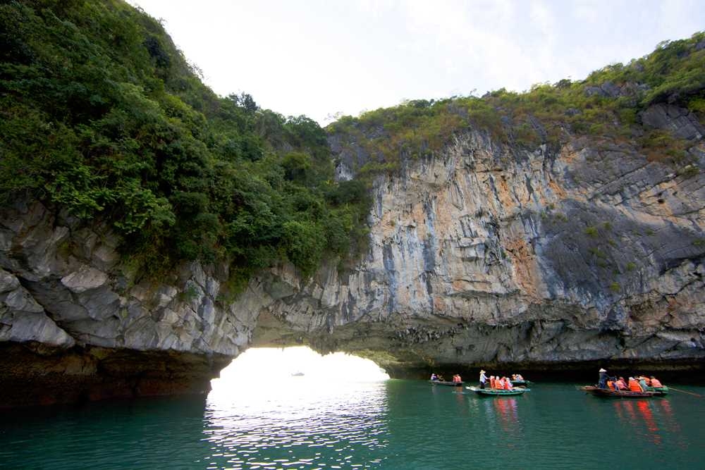 Trải nghiệm vẻ đẹp Vịnh Hạ Long như thế nào? Trải nghiệm vẻ đẹp Vịnh Hạ Long như thế nào?
