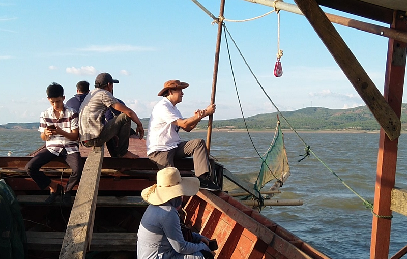 Mênh mông sóng nước Ya Ly