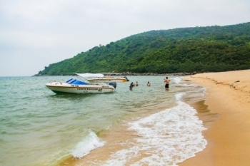 Bãi Chuối - Điểm dã ngoại hấp dẫn ở Lăng Cô