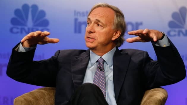 Tỷ phú Ray Dalio: Con người có thể học tập từ chính những lỗi lầm của mình