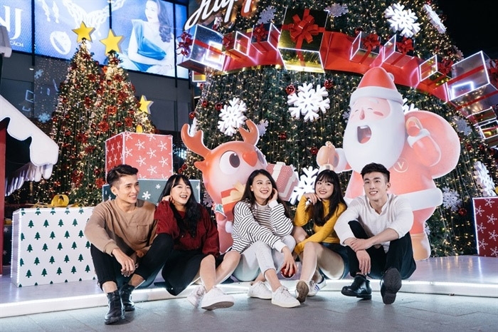 Những địa điểm đi chơi Noel cực 'hot' giới trẻ Hà Thành sẽ mê tít