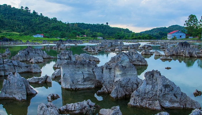 Bó Kheo - Hồ nước độc đáo của Văn Quan Bó Kheo - Hồ nước độc đáo của Văn Quan