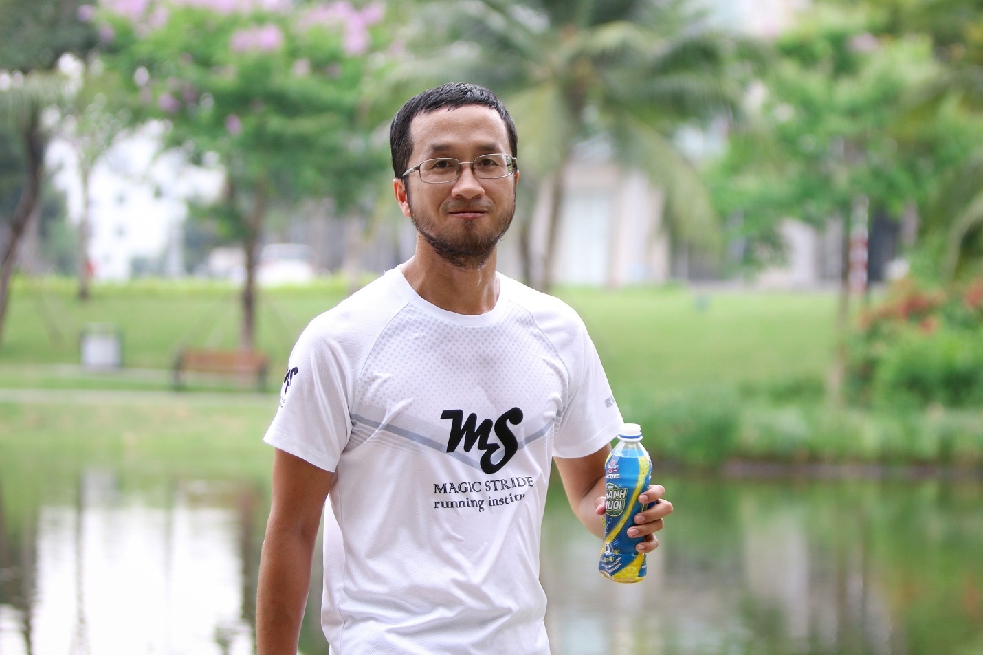 Nước uống vận động giúp bù khoáng khi cơ thể đổ nhiều mồ hôi