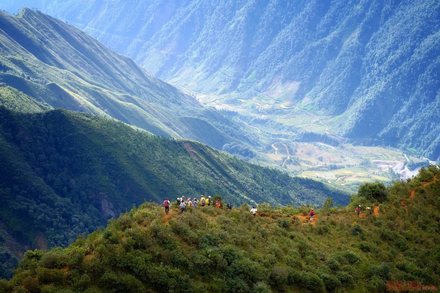 Tà Chì Nhù, cung đường chinh phục nóc nhà Yên Bái Tà Chì Nhù, cung đường chinh phục nóc nhà Yên Bái