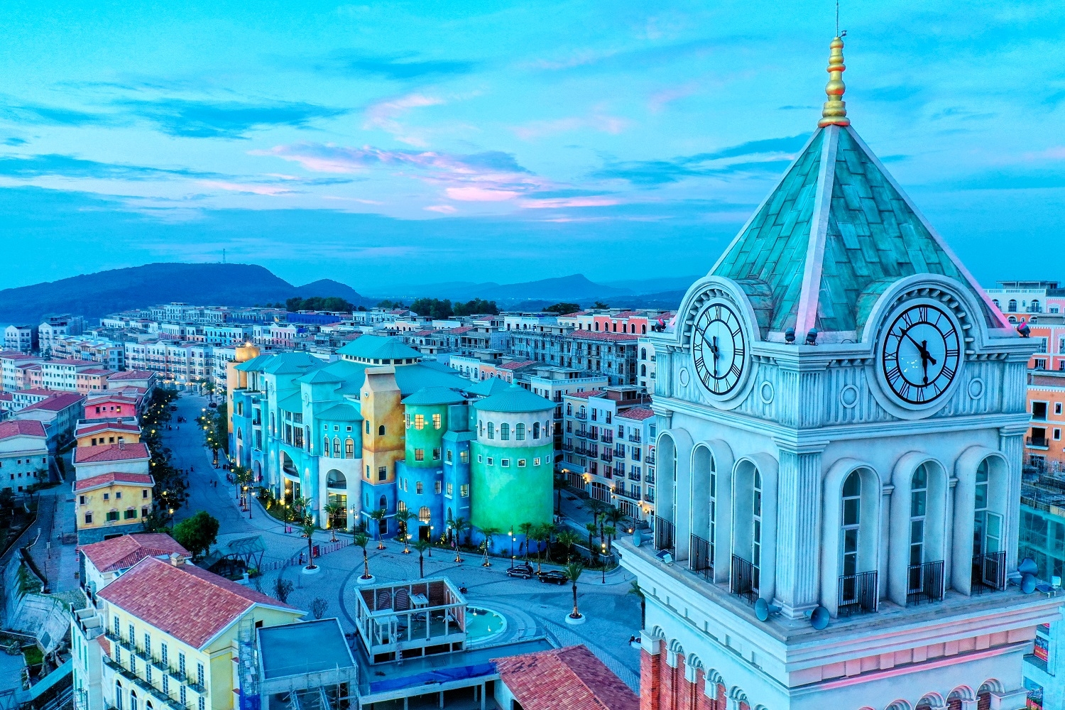 The Sea: Sức hút từ tháp căn hộ sở hữu tầm nhìn đắt giá tại đảo Ngọc