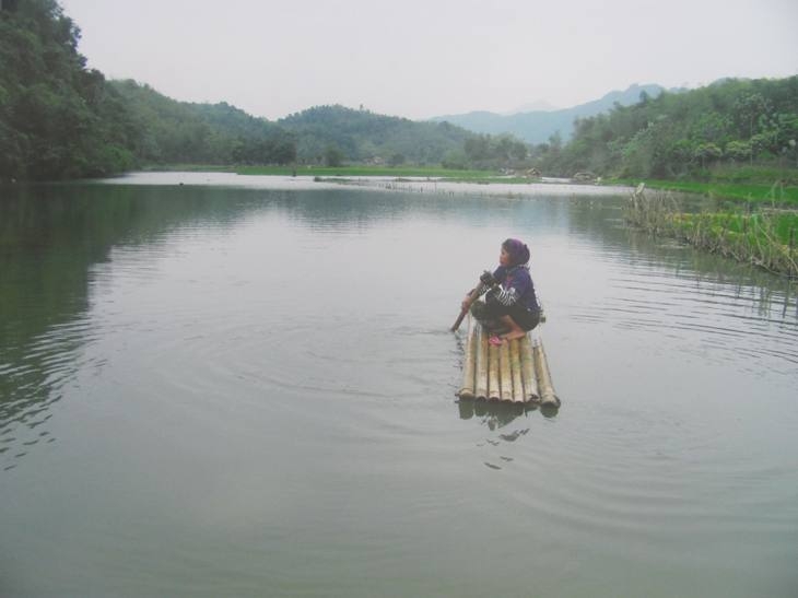 https://cdn.petrotimes.vn/stores/news_dataimages/dothuytrang/112012/10/16/IMG_0246.jpg