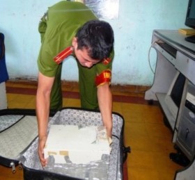 "Mẻ lưới" lừa đảo tinh vi của tội phạm gốc Phi