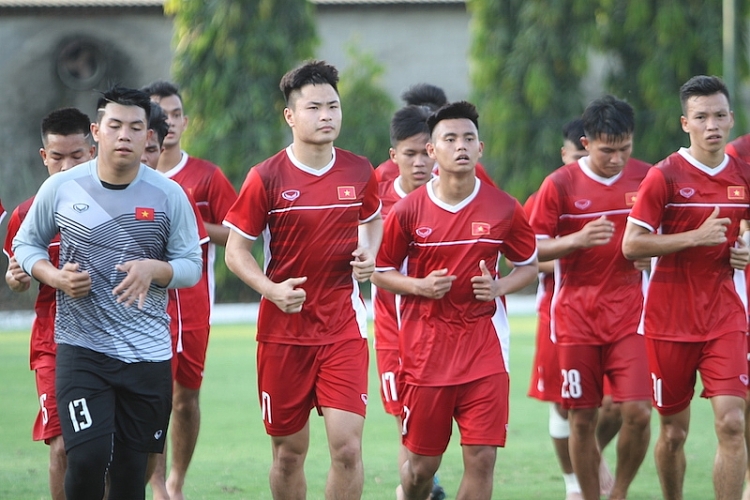 viet nam nam o bang tu than chung ket u19 chau a