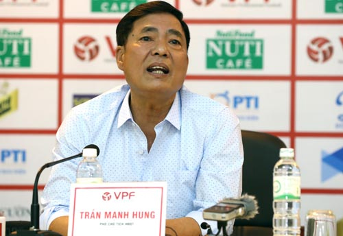 pho chu tich vpf tran manh hung tu chuc vi si nhuc pho ban trong tai