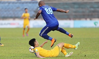 Bầu Tú: "Chỉ VPF và VFF là không đủ để thay đổi V-League"