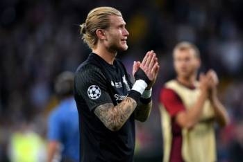 Klopp đồng cảm với "tội đồ" Karius