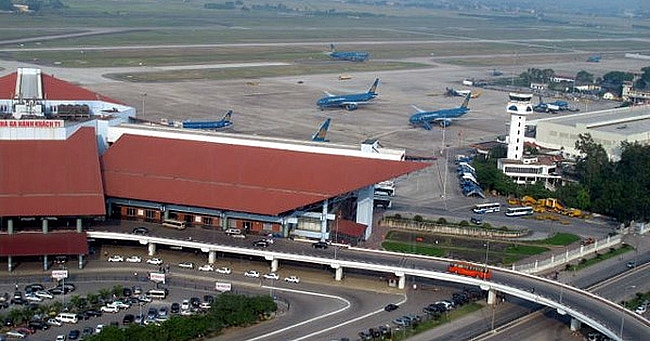 san bay noi bai va tan son nhat co nguy co phai dong cua duong bang