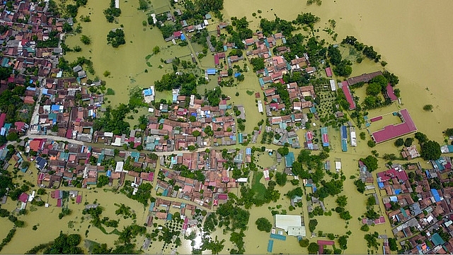 vung ron lu ha noi ngap trong bien nuoc nhin tu flycam
